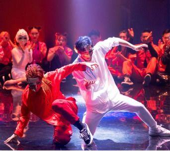 摆摆舞王源学校视频