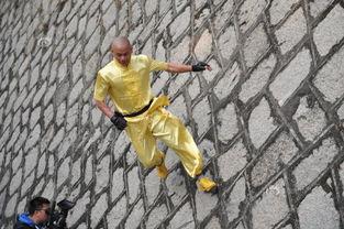 释理亮飞檐走壁视频,飞檐走壁的绝技与武术精神